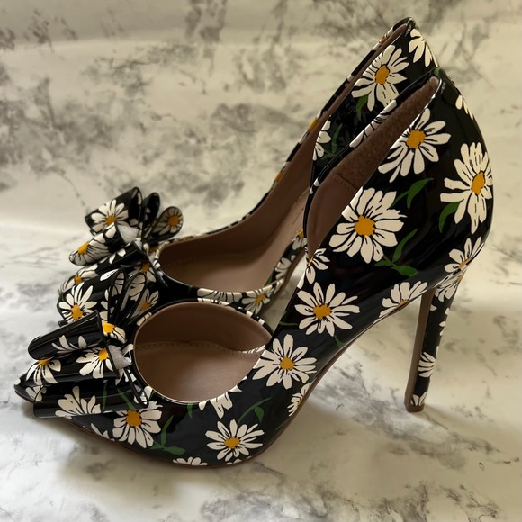 Betsey Johnson Black Floral Heels - Picture 2 of 5